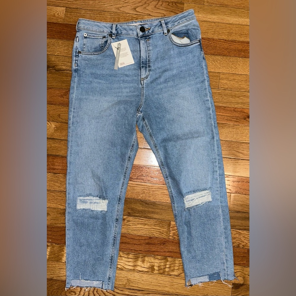 Women’s Asos cropped jeans size 32/28